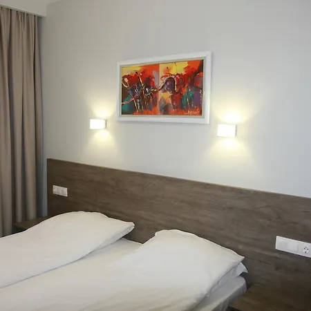 La Casa 3* Tsigov Chark