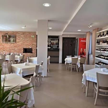 La Casa 3* 치고프 차르크