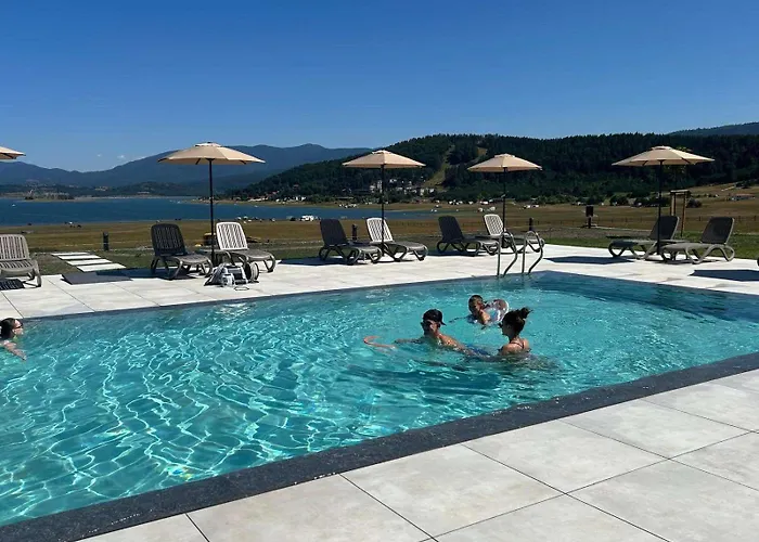 La Casa 3* تسيغوف تشارك